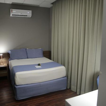 Jockey Class Hotel Терезіна Екстер'єр фото