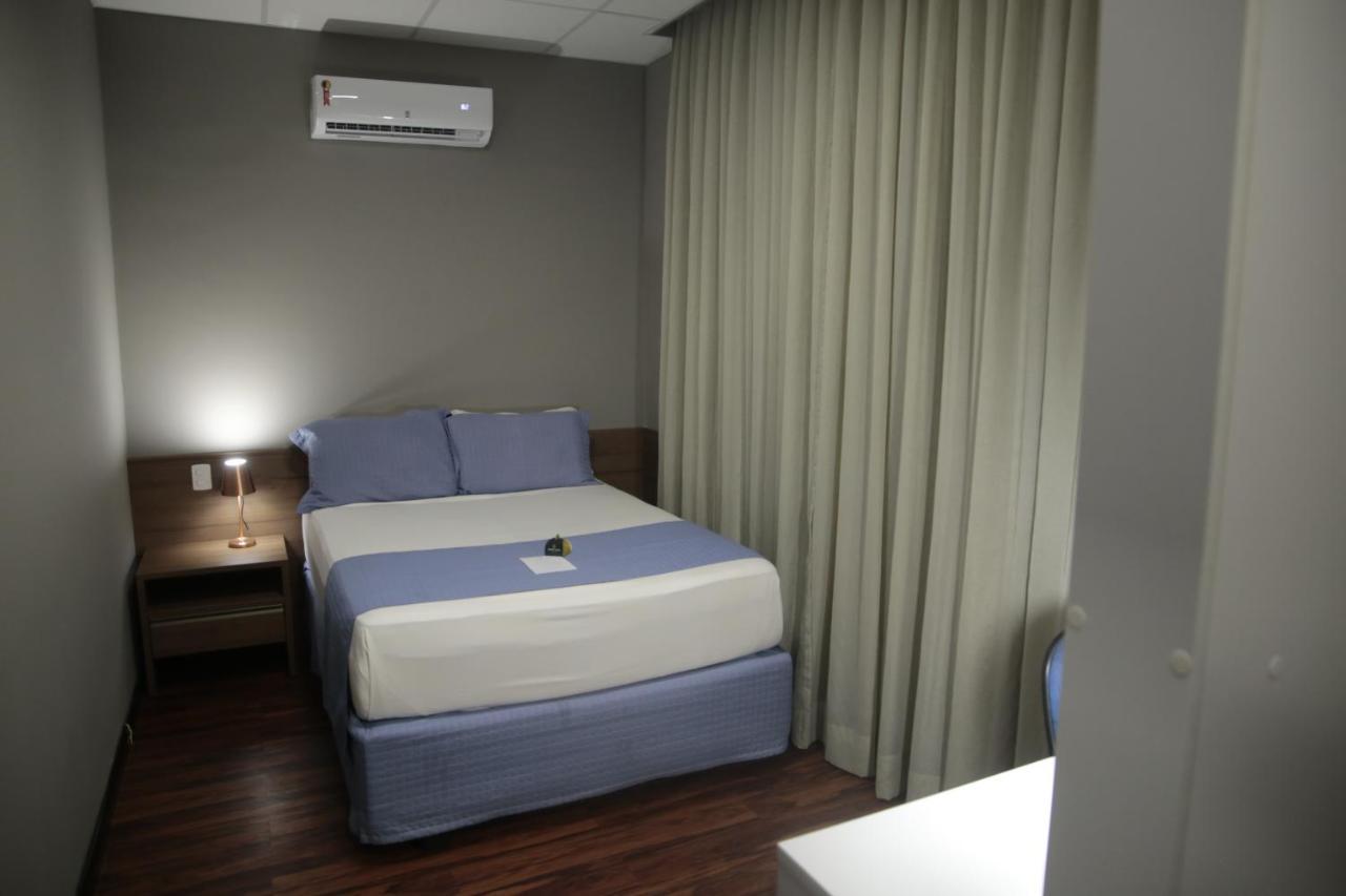 Jockey Class Hotel Терезіна Екстер'єр фото