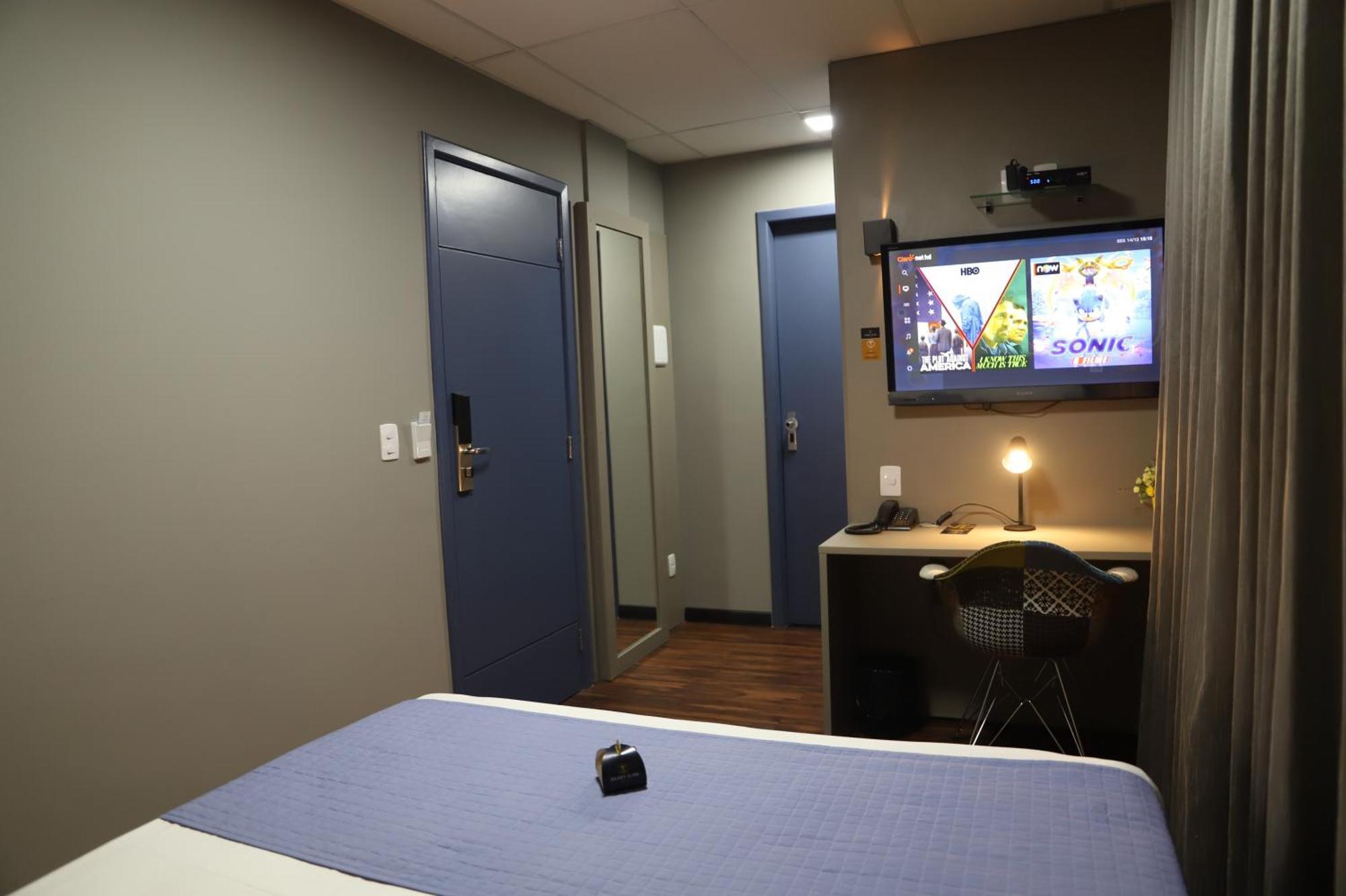 Jockey Class Hotel Терезіна Екстер'єр фото