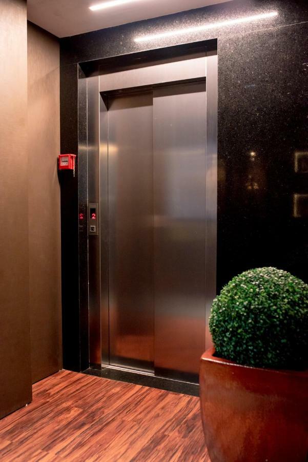 Jockey Class Hotel Терезіна Екстер'єр фото